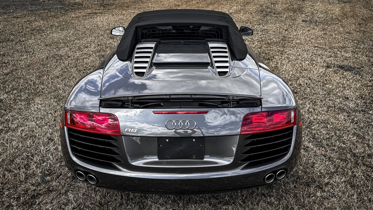 2012 Audi 42 R8 - Image 5 of 21