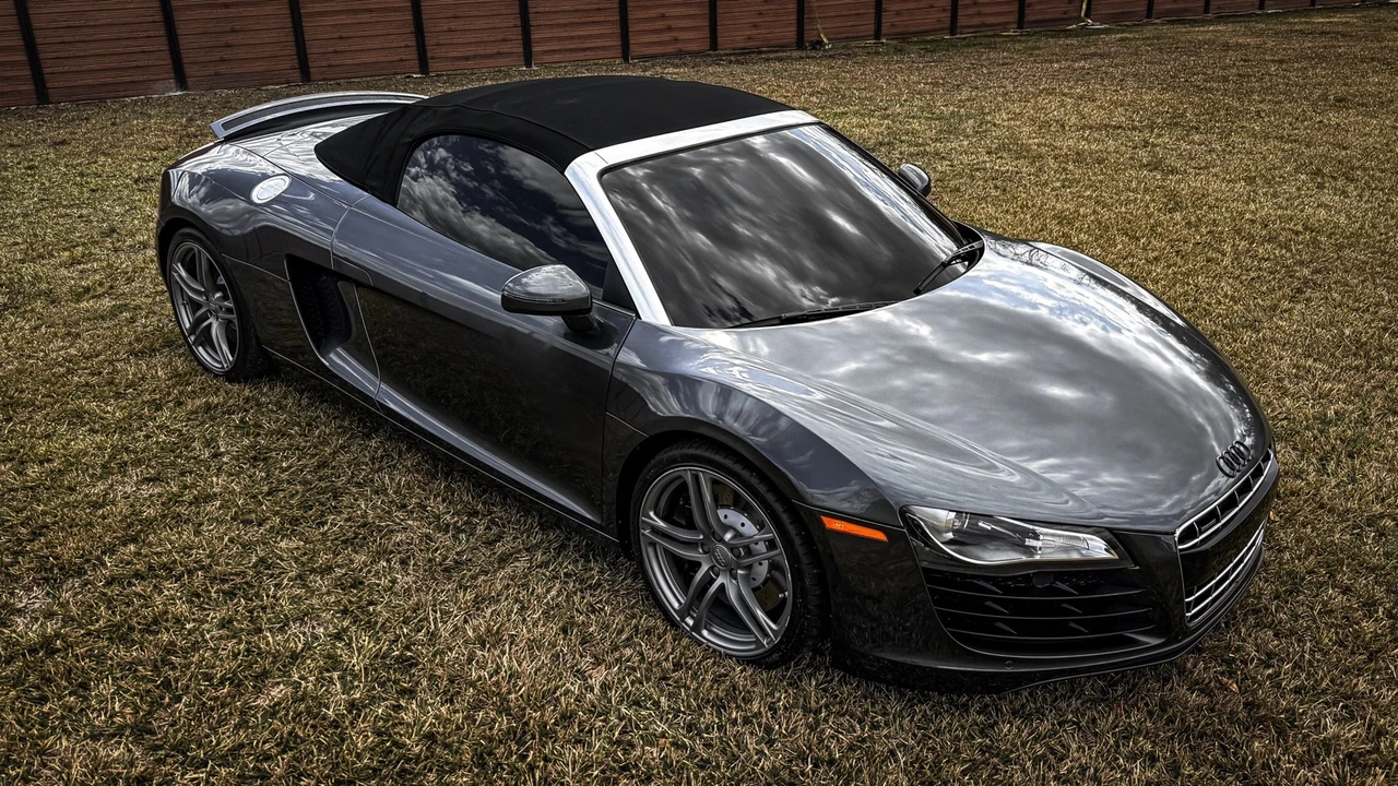 2012 Audi 42 R8 - Image 9 of 21