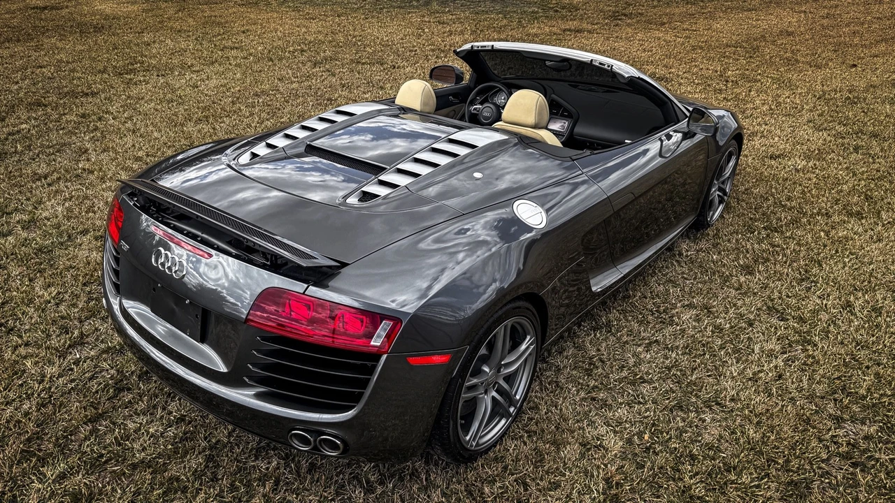 2012 Audi 42 R8 - Image 6 of 21