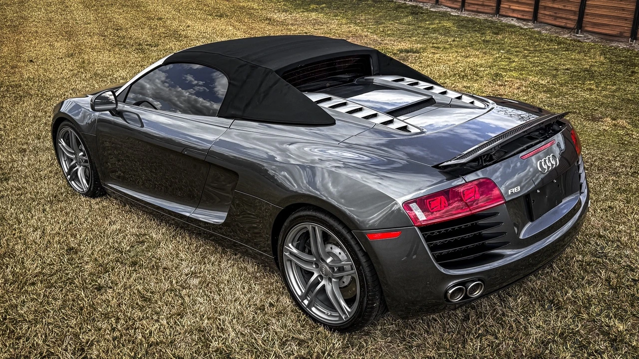 2012 Audi 42 R8 - Image 7 of 21