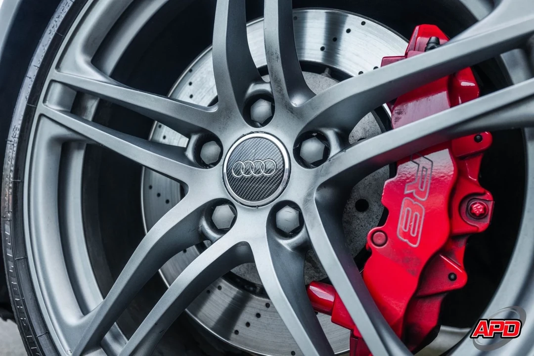 2012 Audi 42 R8 - Image 3 of 12