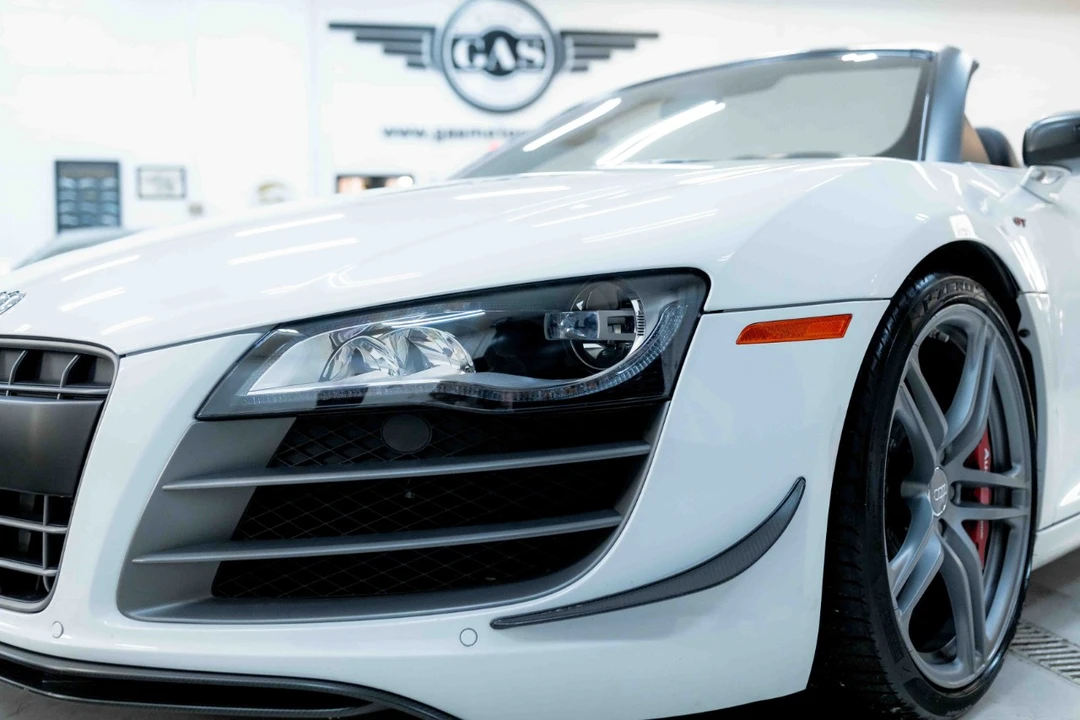 2012 Audi 42 R8 - Image 11 of 12