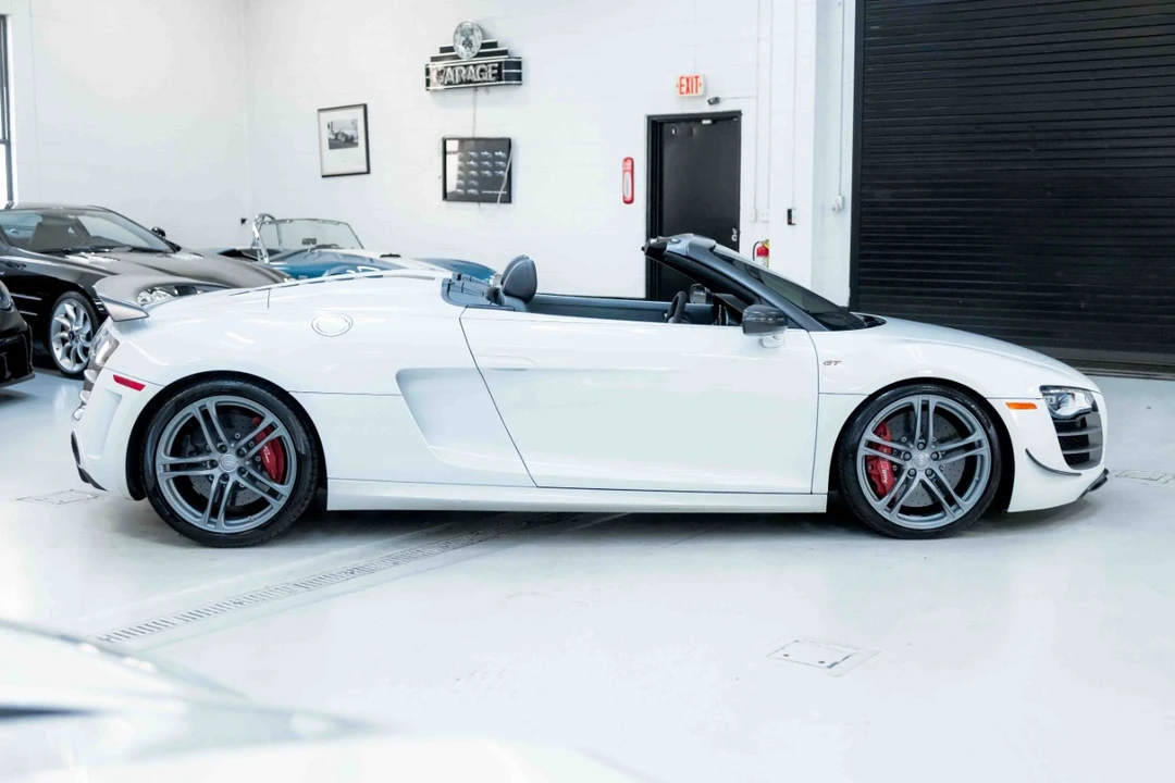 2012 Audi 42 R8 - Image 6 of 12