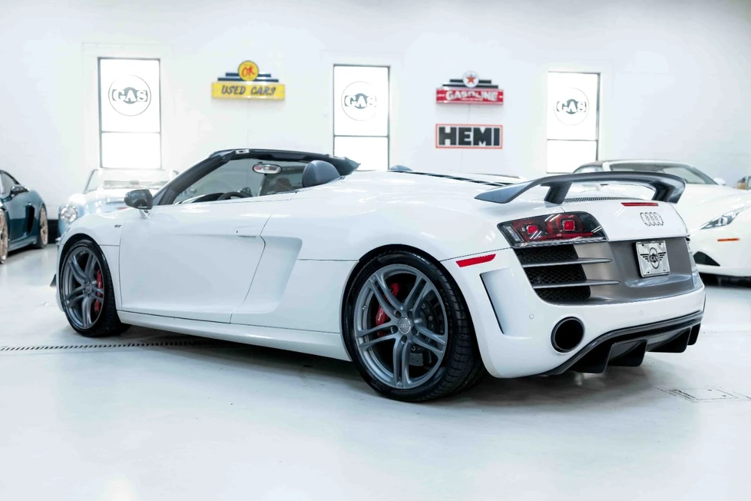 2012 Audi 42 R8 - Image 9 of 12