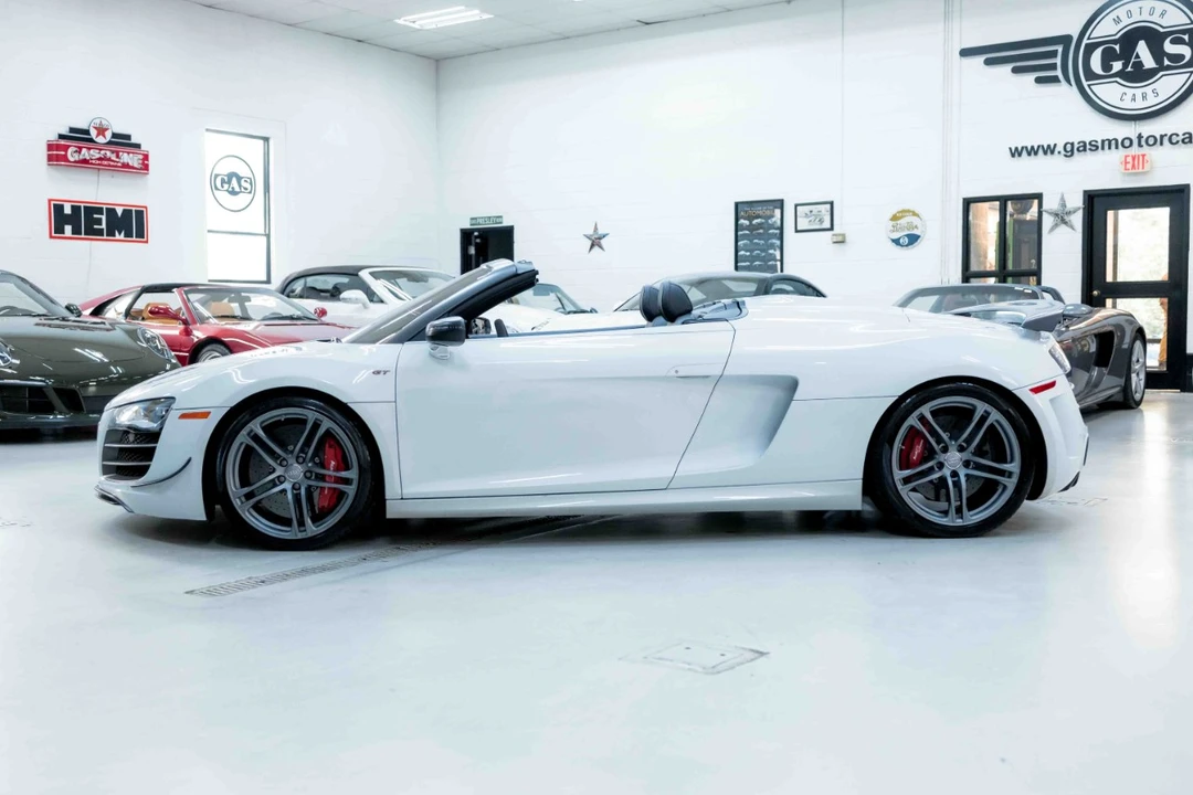 2012 Audi 42 R8 - Image 10 of 12