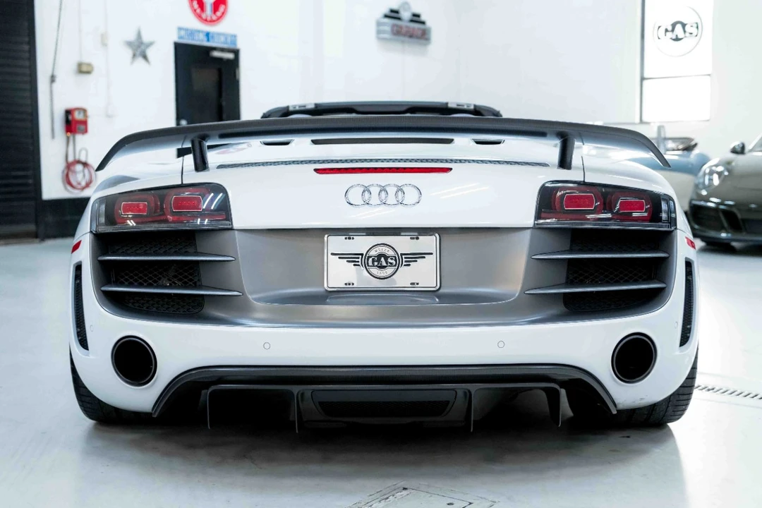 2012 Audi 42 R8 - Image 8 of 12