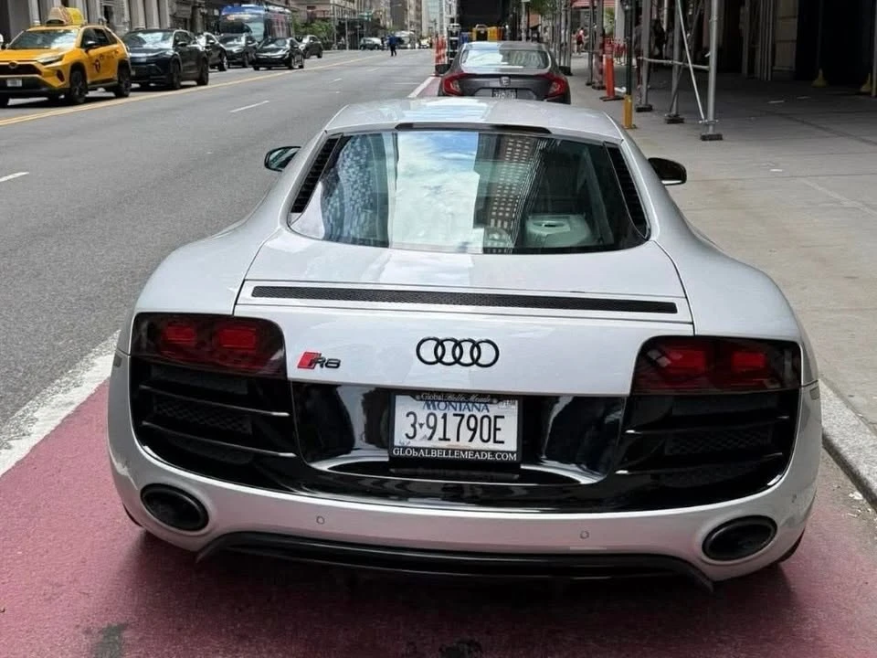 2012 Audi 42 R8 - Image 4 of 12