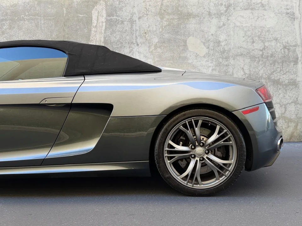 2012 Audi 42 R8 - Image 9 of 21