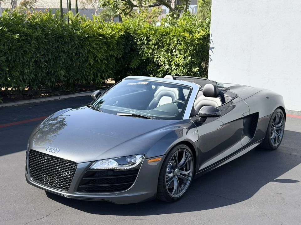 2012 Audi 42 R8 - Image 7 of 31
