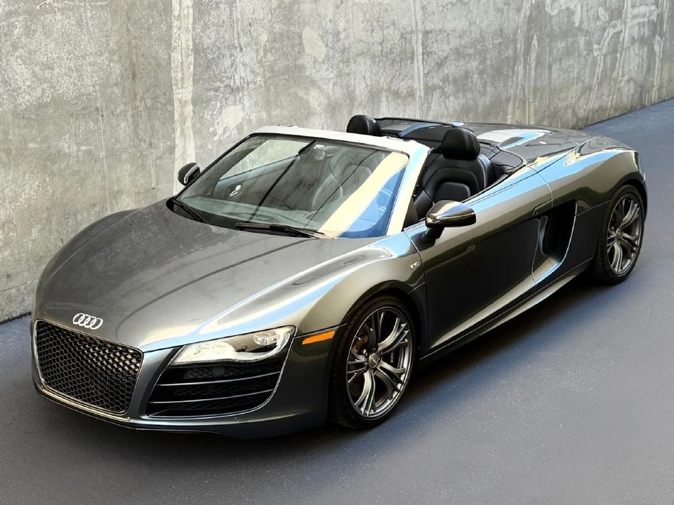 2012 Audi 42 R8 - Image 2 of 21