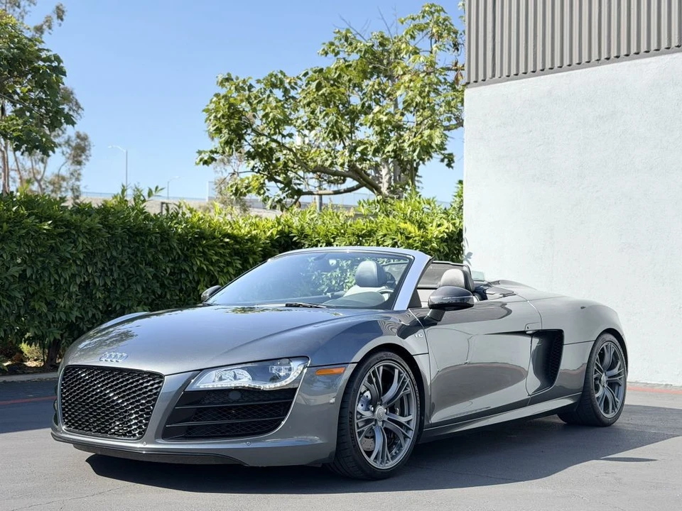2012 Audi 42 R8 - Image 3 of 31