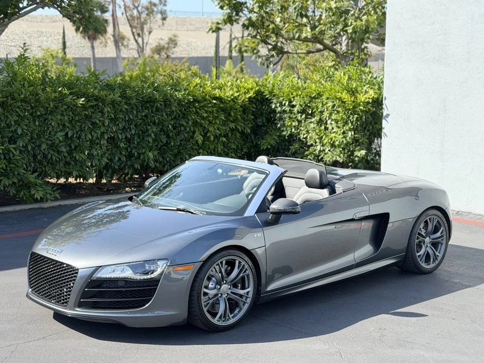 2012 Audi 42 R8 - Image 4 of 31
