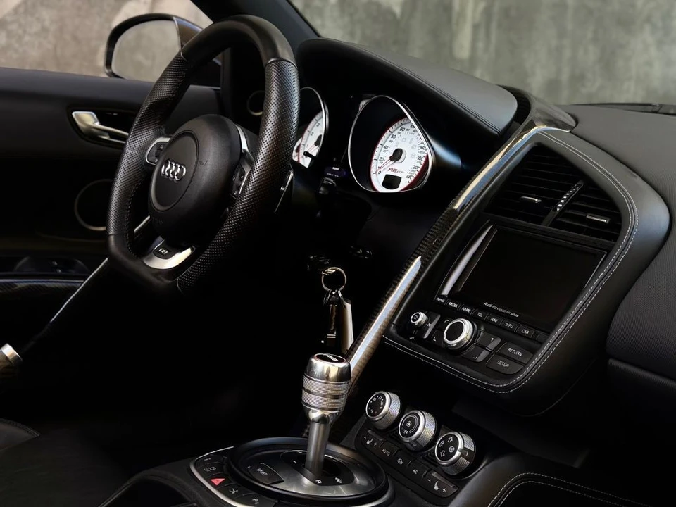 2012 Audi 42 R8 - Image 29 of 31