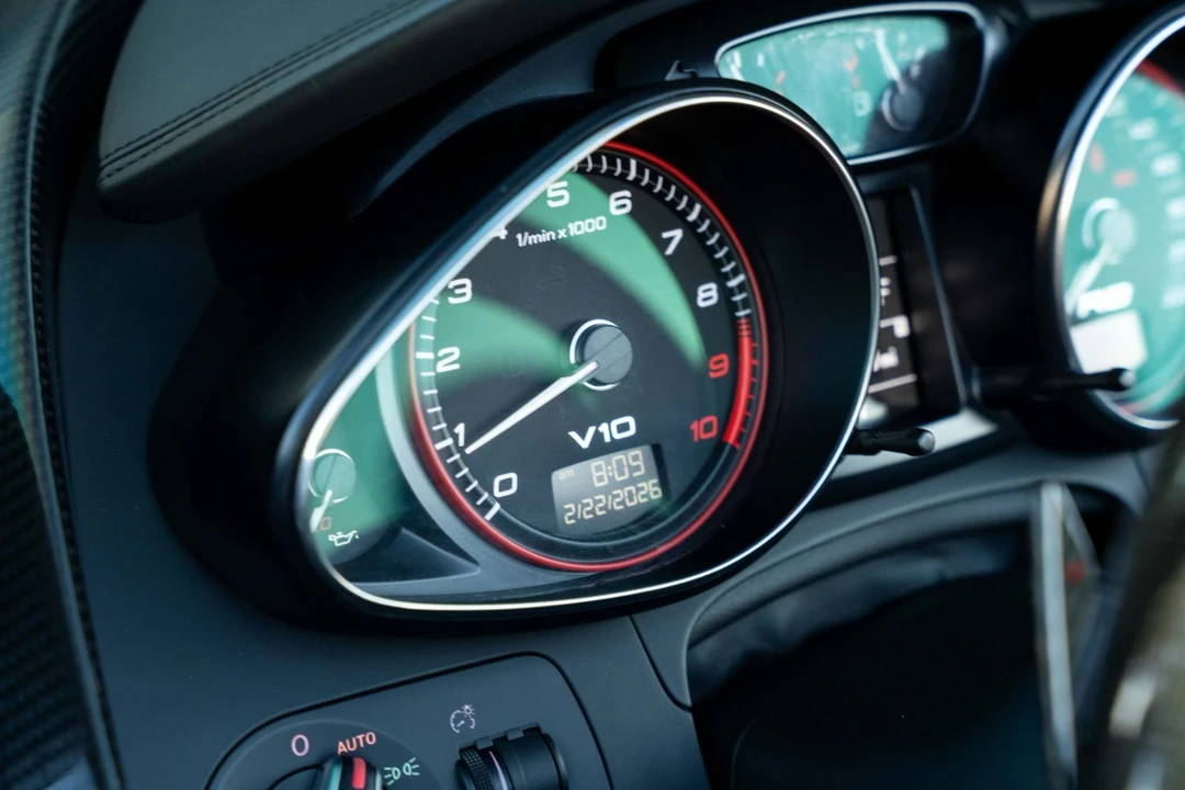 2012 Audi 42 R8 - Image 15 of 25