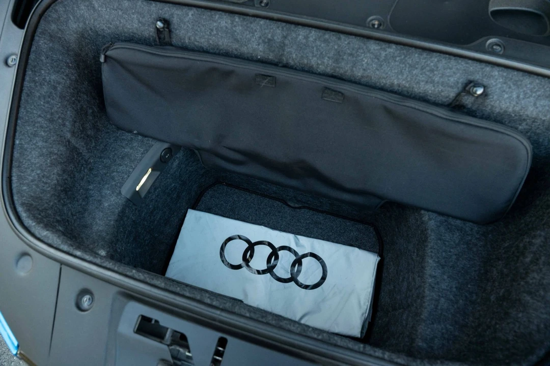 2012 Audi 42 R8 - Image 25 of 25