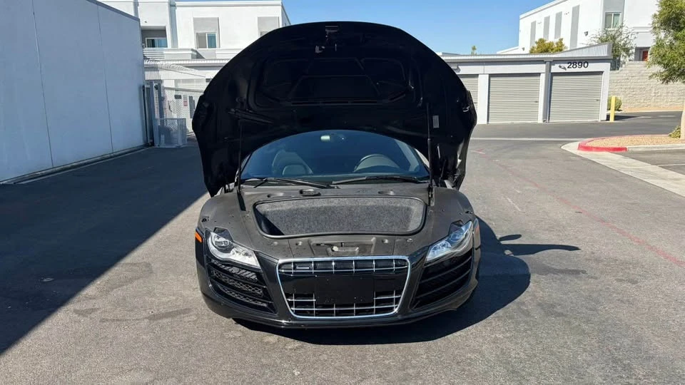 2012 Audi 42 R8 - Image 8 of 12