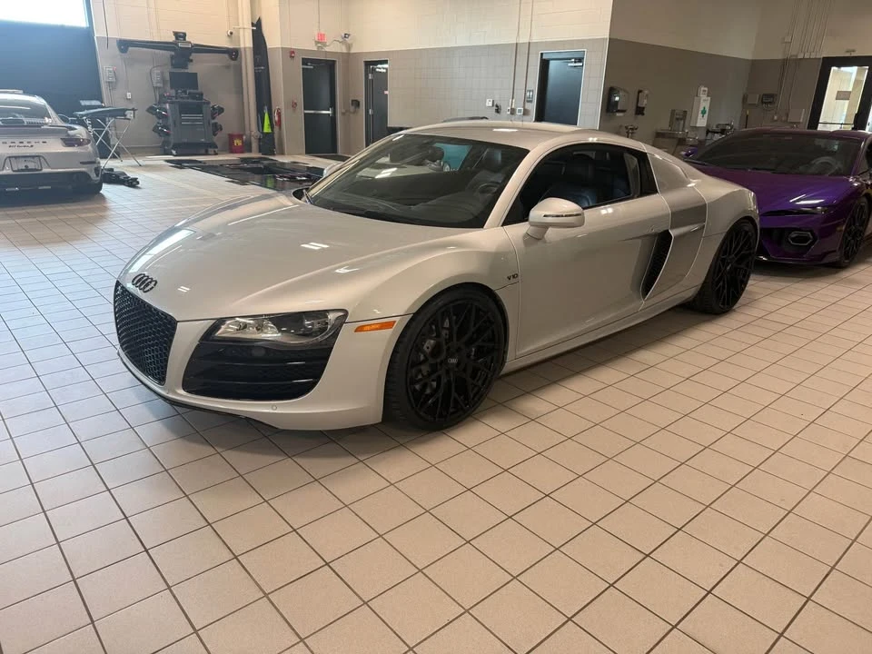 2012 Audi 42 R8 - Image 4 of 10
