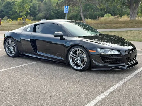 2012 Audi R8 5.2 Quattro Coupe 2D