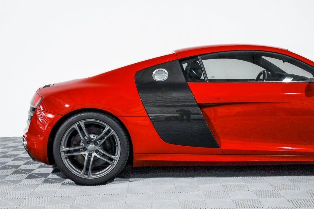 2012 Audi 42 R8 - Image 2 of 21