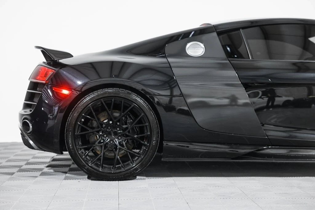 2012 Audi 42 R8 - Image 2 of 21