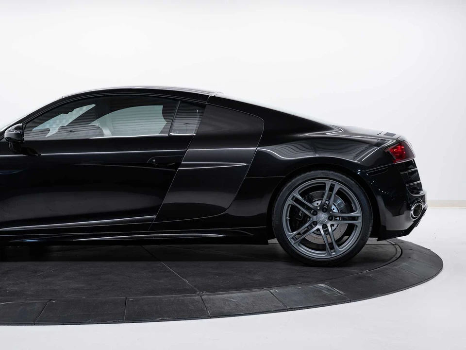 2012 Audi 42 R8 - Image 5 of 25
