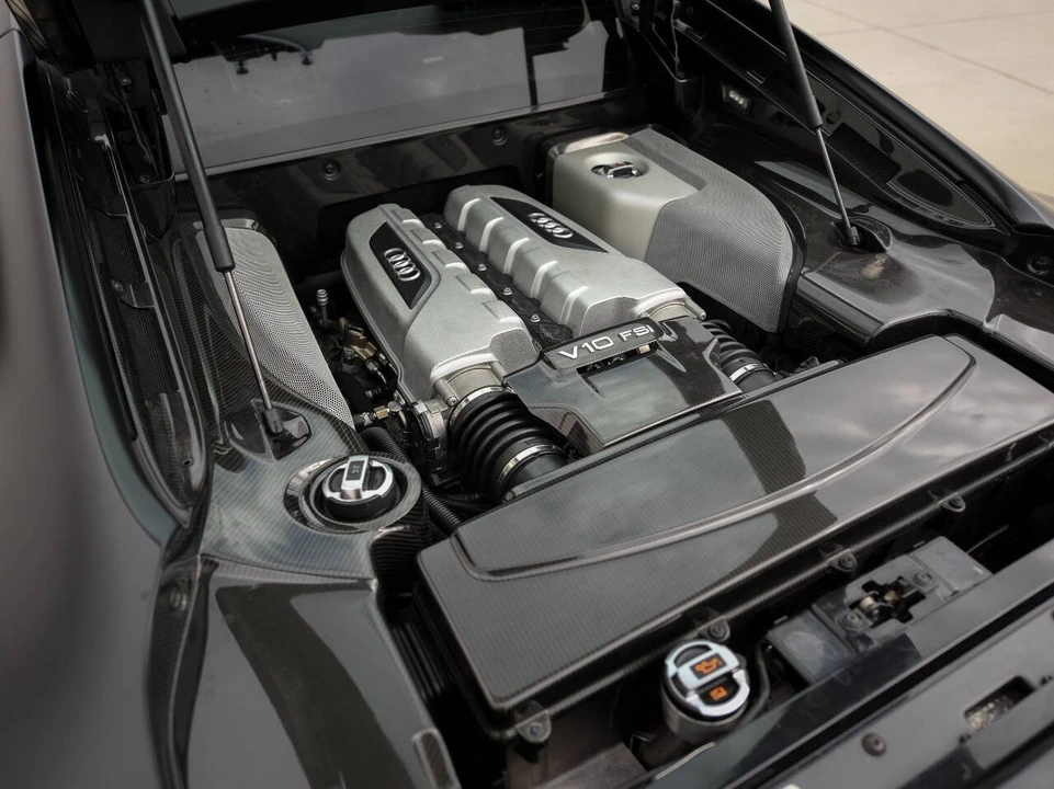 2012 Audi 42 R8 - Image 17 of 18