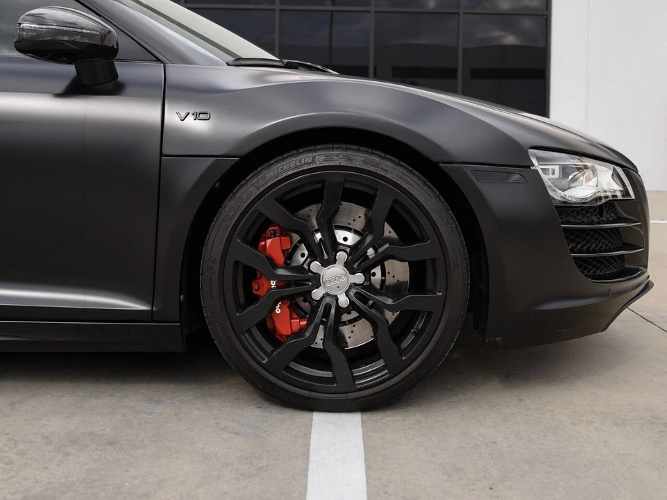 2012 Audi 42 R8 - Image 11 of 18