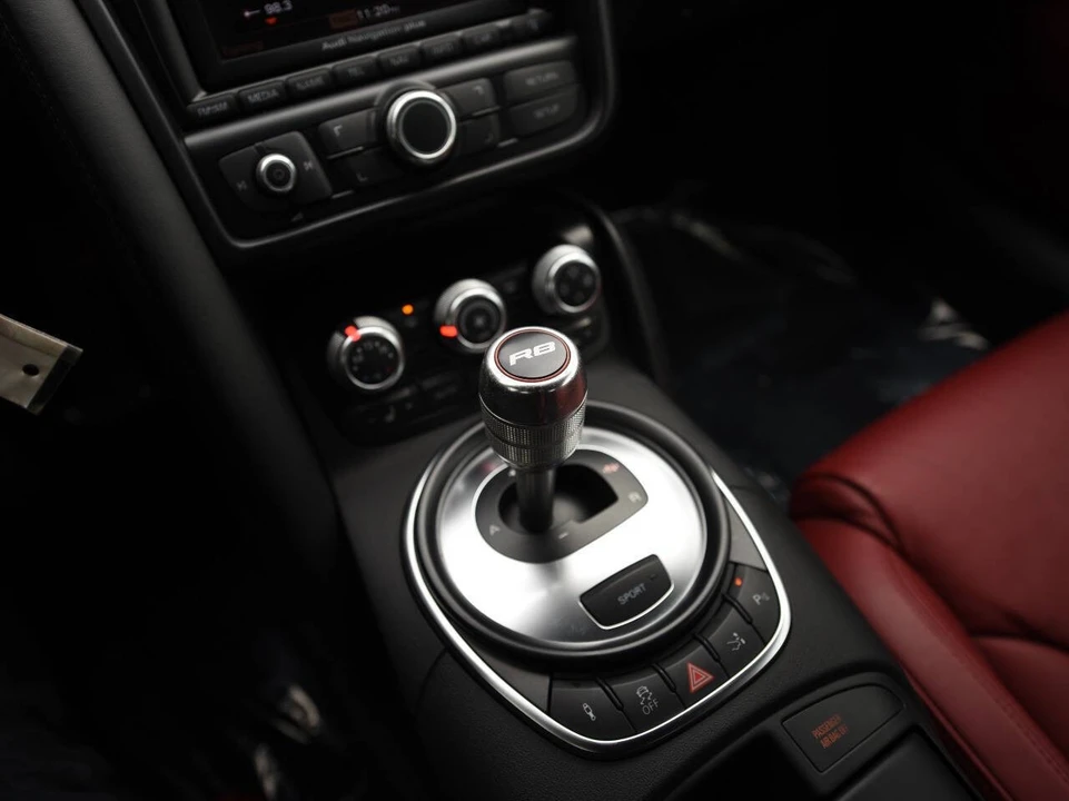 2012 Audi 42 R8 - Image 18 of 18