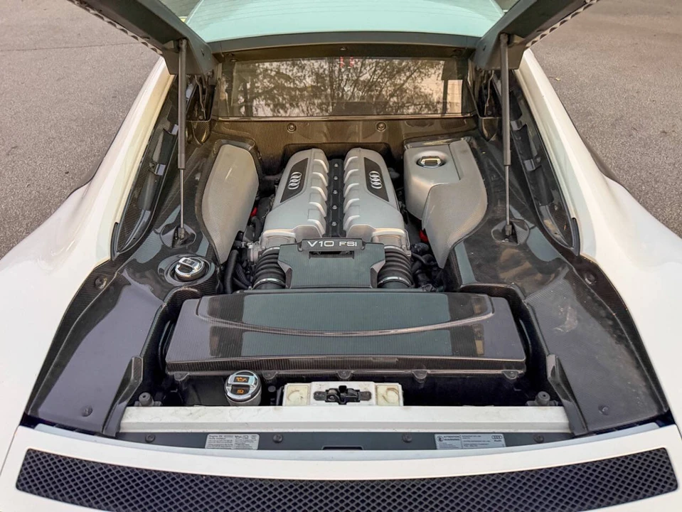 2012 Audi 42 R8 - Image 10 of 11