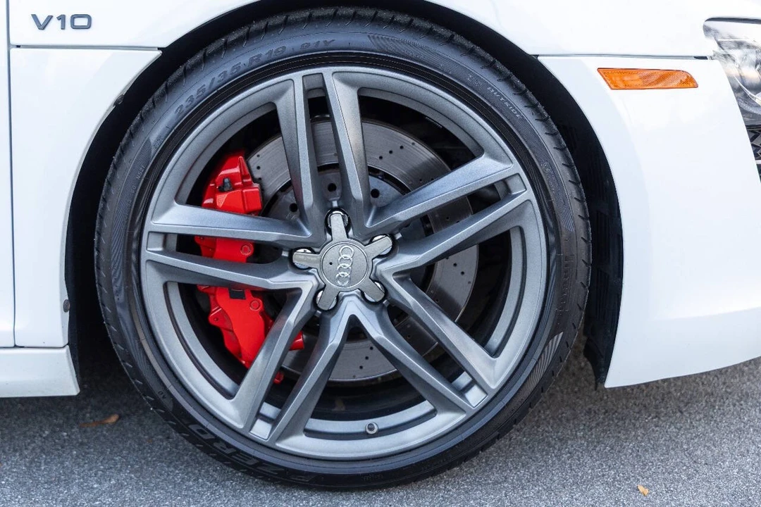 2012 Audi 42 R8 - Image 17 of 21