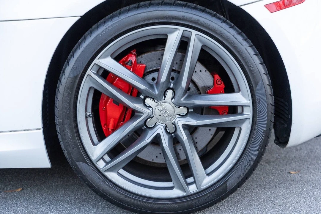 2012 Audi 42 R8 - Image 12 of 21
