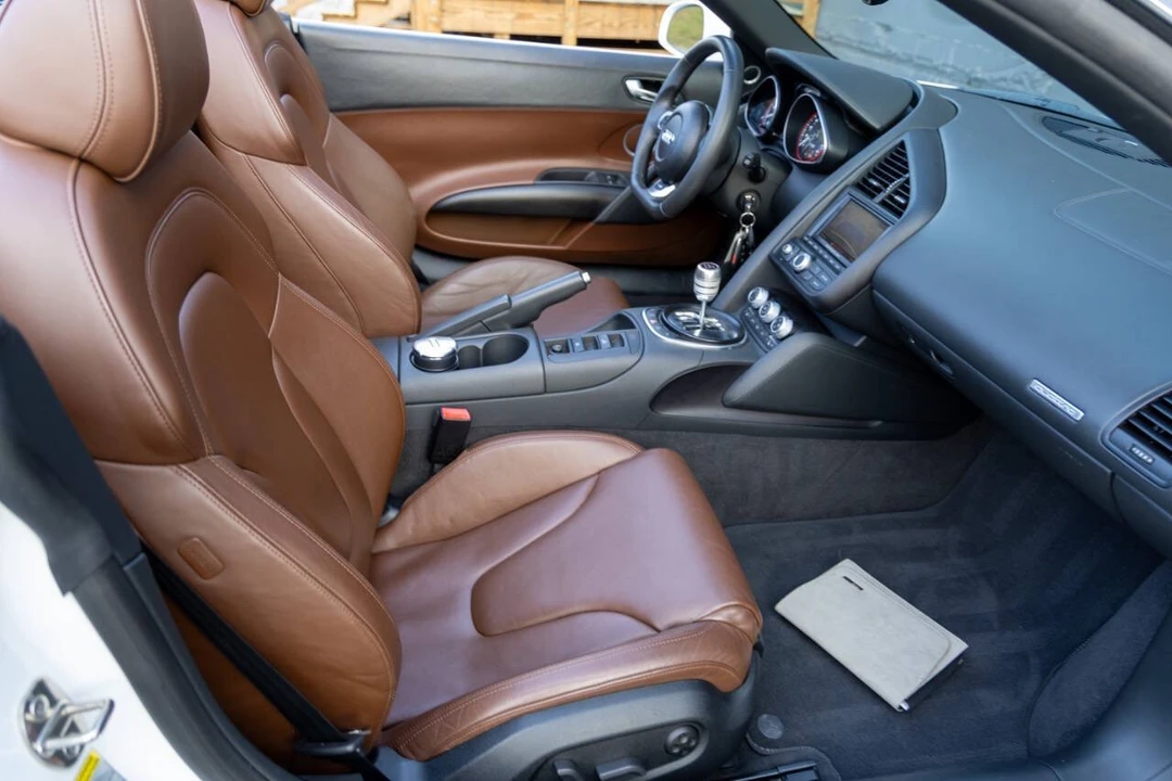 2012 Audi 42 R8 - Image 18 of 19