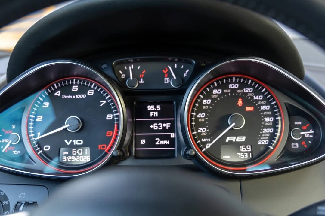 2012 Audi 42 R8 - Image 14 of 19