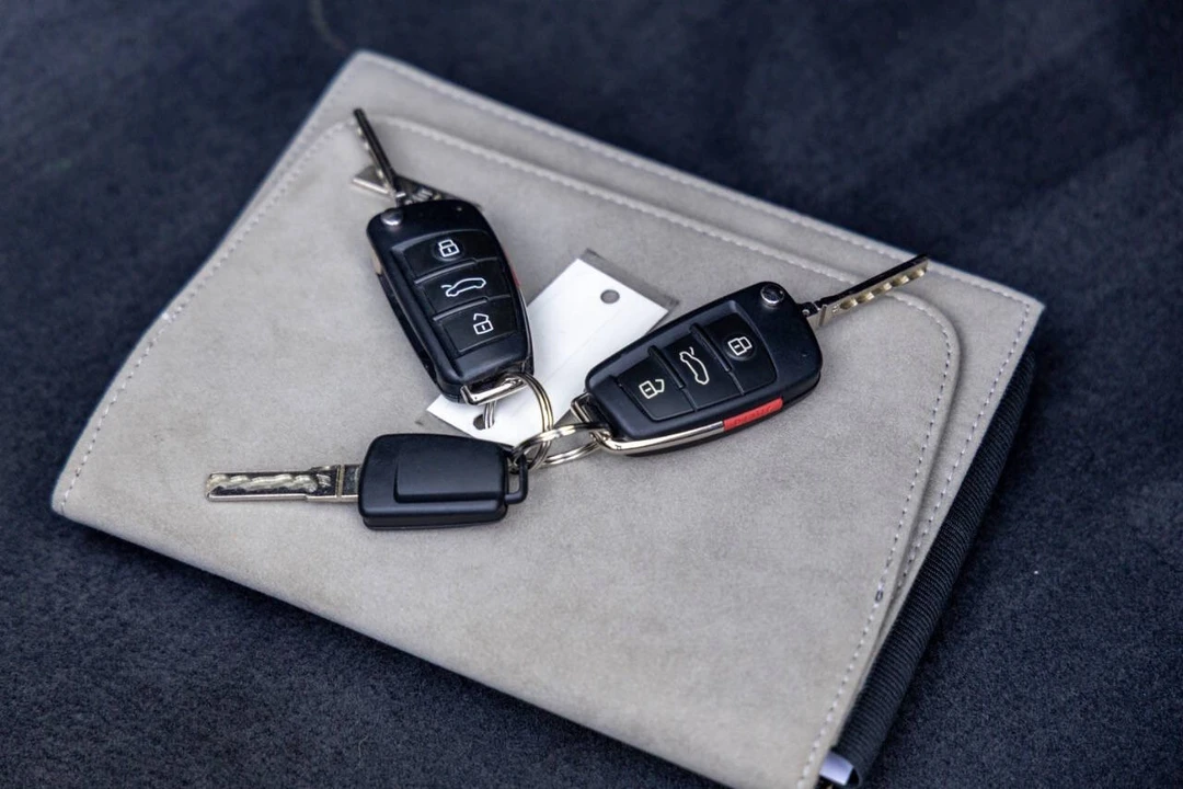 2012 Audi 42 R8 - Image 17 of 19