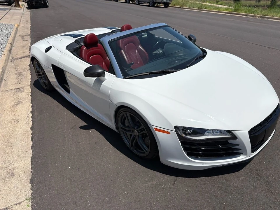 2012 Audi 42 R8 - Image 9 of 21