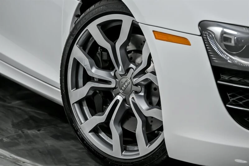 2012 Audi 42 R8 - Image 3 of 12