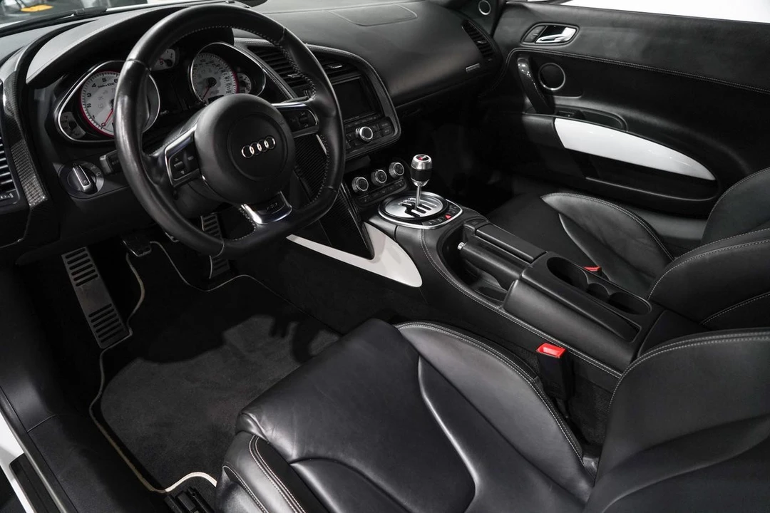 2012 Audi 42 R8 - Image 2 of 21