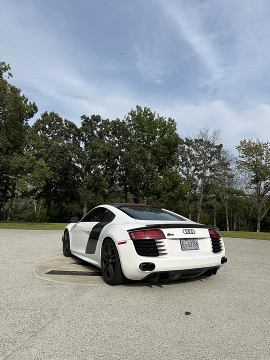 2012 Audi 42 R8 - Image 7 of 31