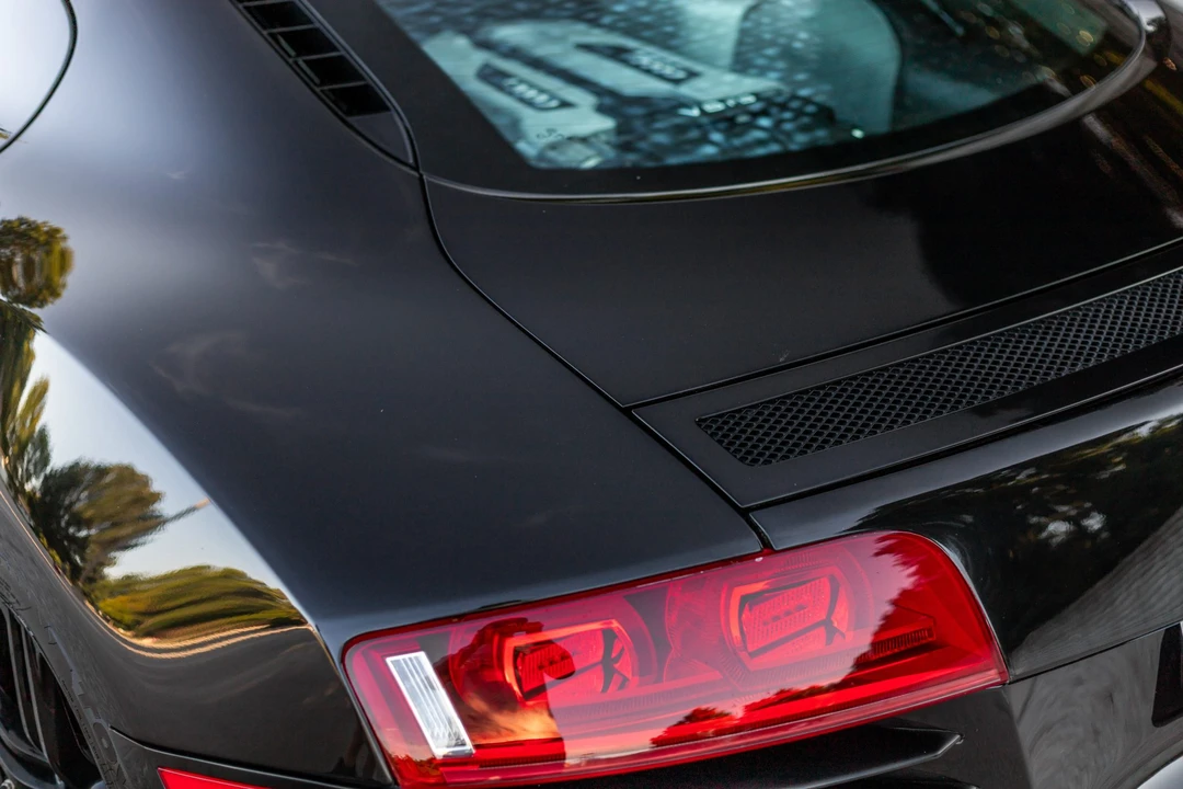 2012 Audi 42 R8 - Image 30 of 31