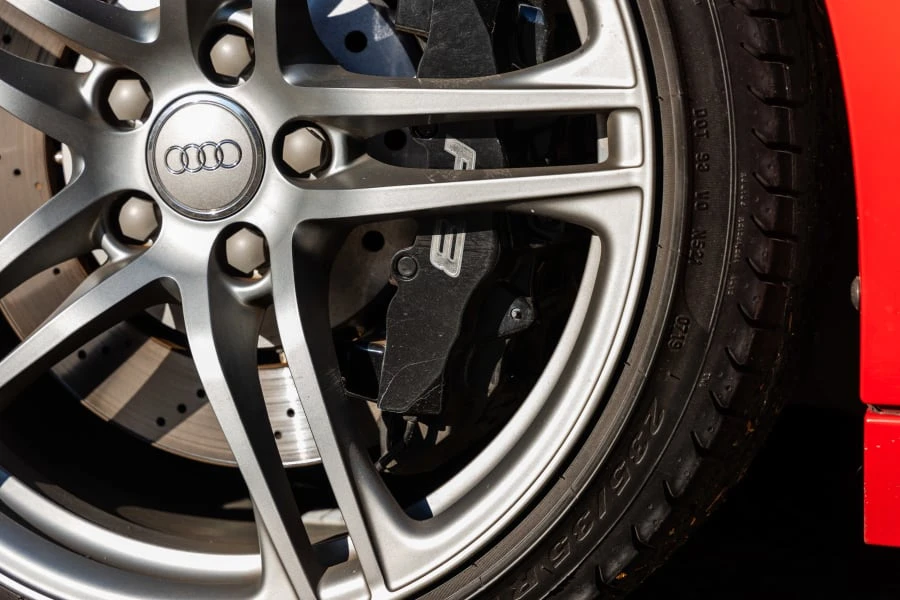 2012 Audi 42 R8 - Image 9 of 31