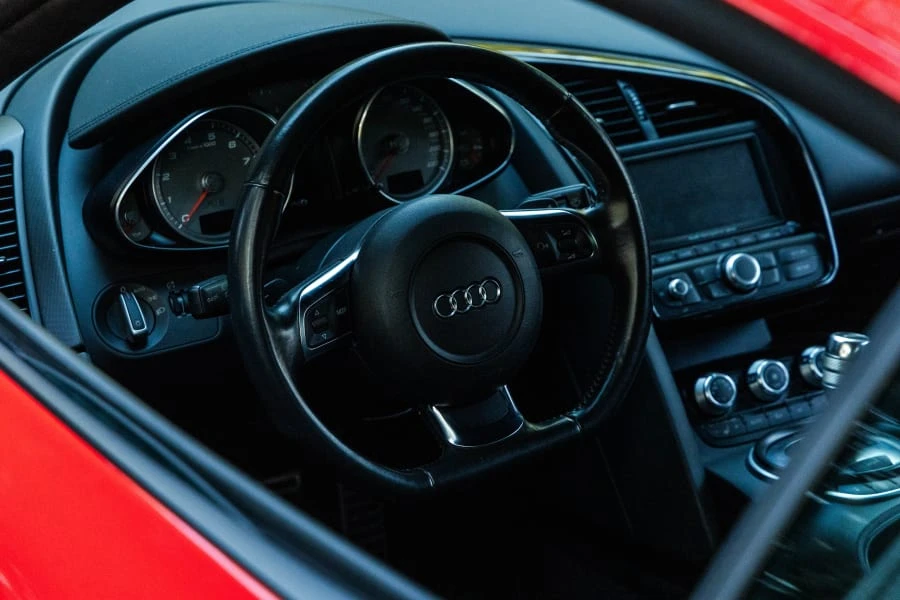 2012 Audi 42 R8 - Image 28 of 31