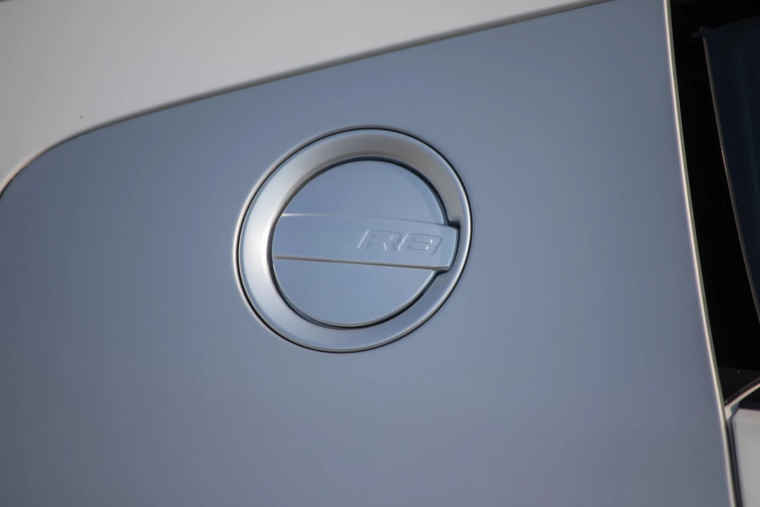 2012 Audi 42 R8 - Image 24 of 31