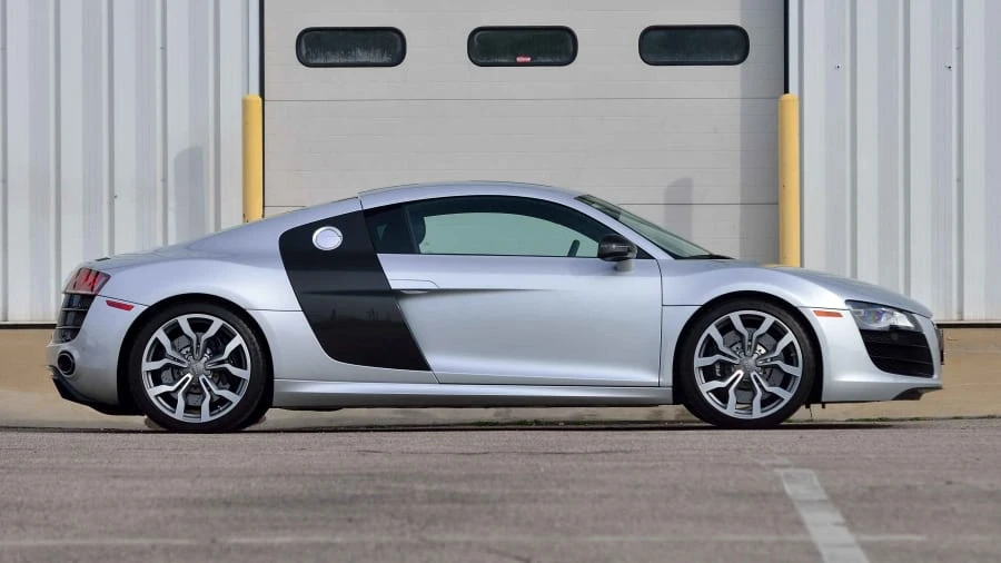2012 Audi 42 R8 - Image 2 of 12