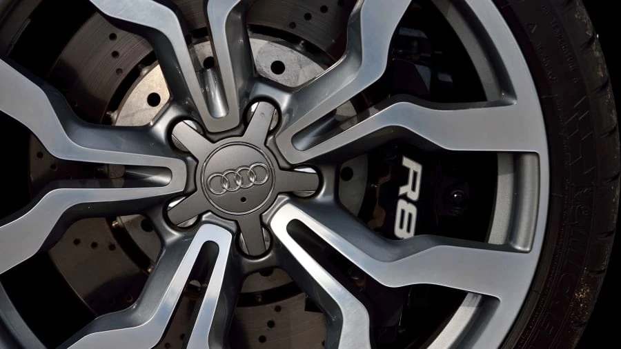 2012 Audi 42 R8 - Image 9 of 12