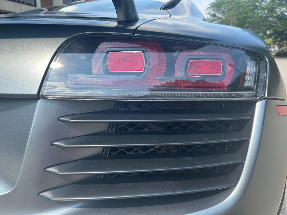 2012 Audi 42 R8 - Image 28 of 31
