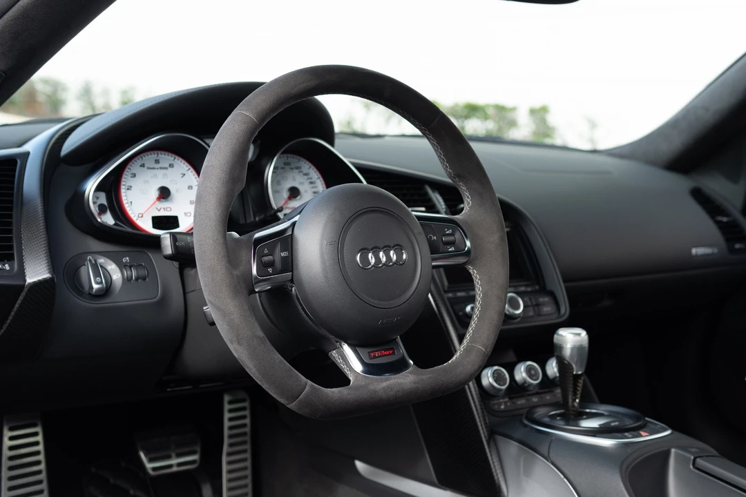 2012 Audi 42 R8 - Image 5 of 31