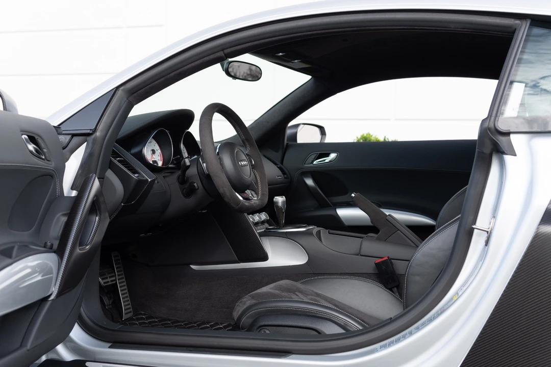 2012 Audi 42 R8 - Image 6 of 31