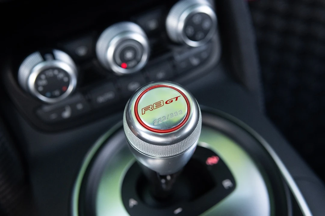 2012 Audi 42 R8 - Image 7 of 31