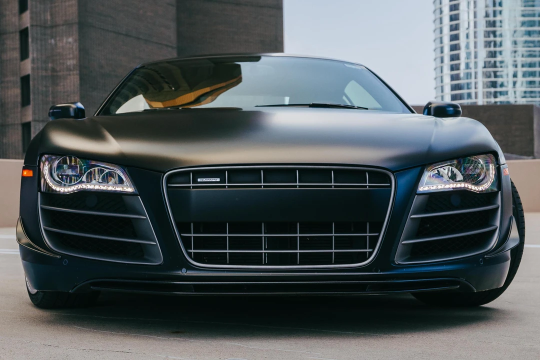 2012 Audi 42 R8 - Image 2 of 31
