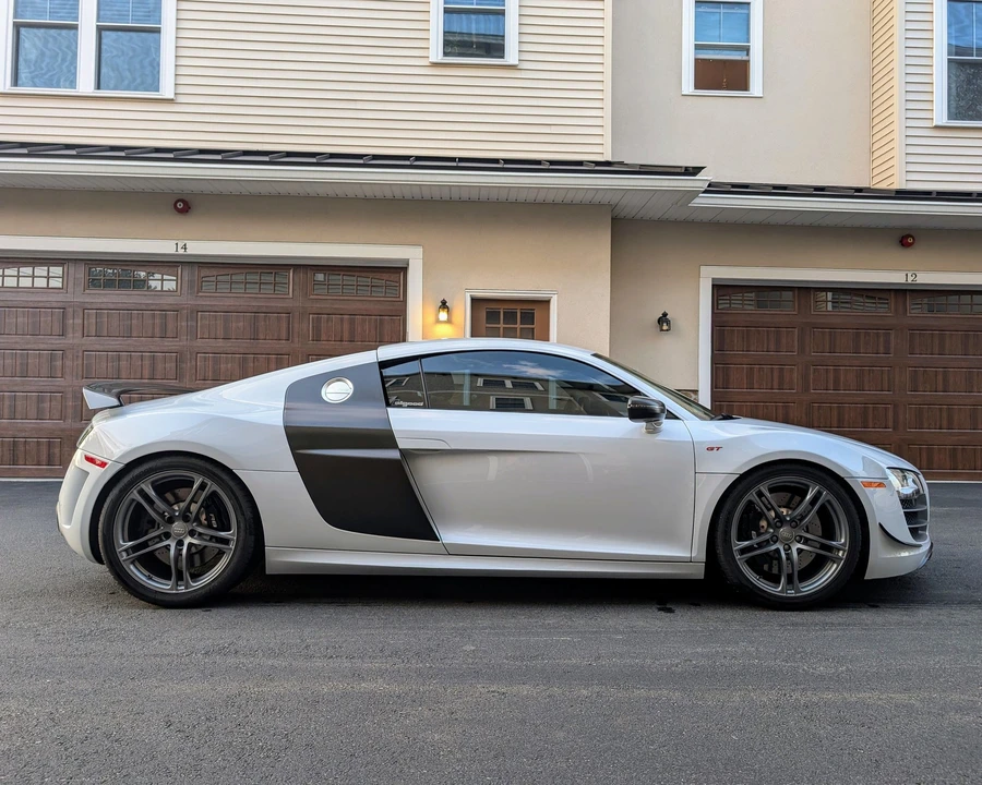 2012 Audi 42 R8 - Image 2 of 9